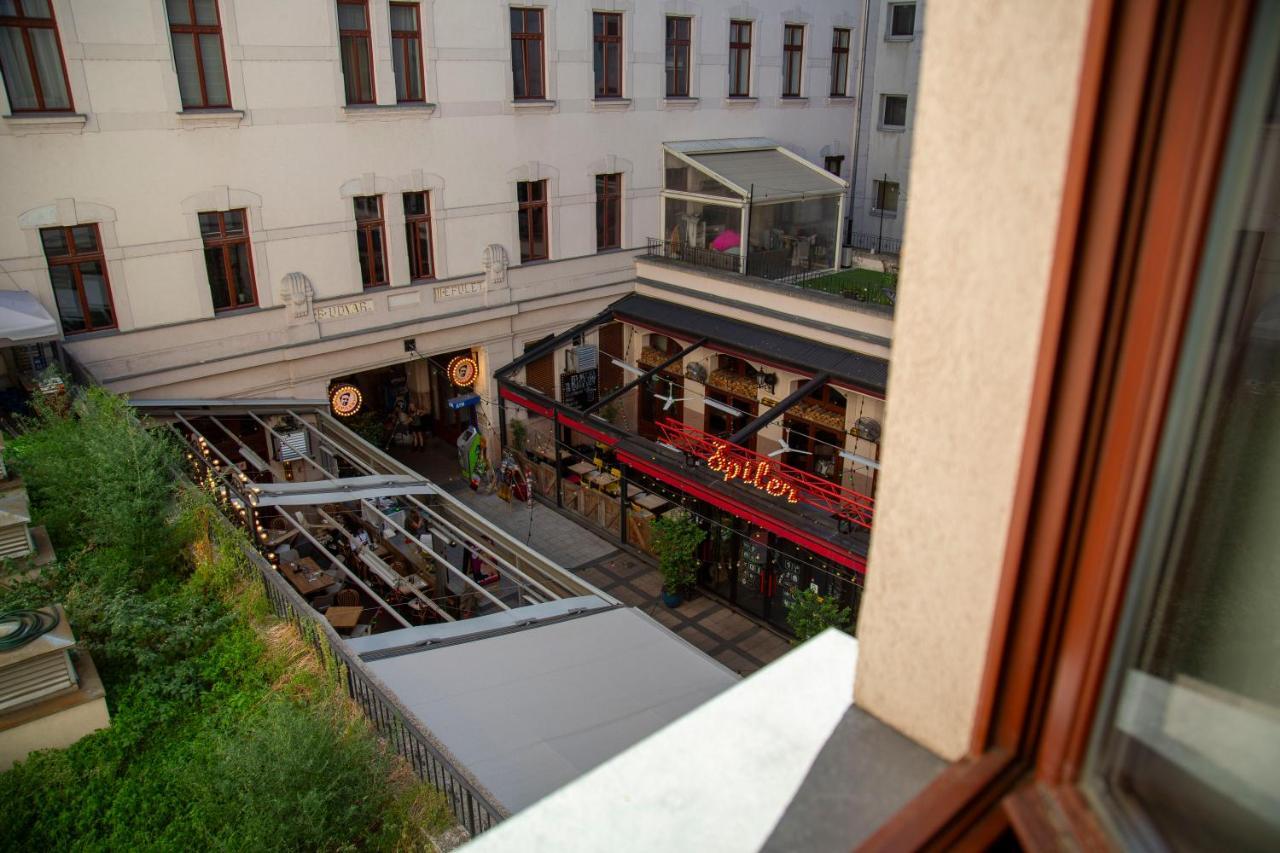 Central Gozsdu Aparment By Quentin Homes Budapest Exterior photo